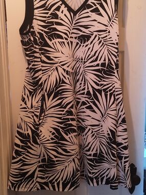 Tommy Bahama Black and White Palm-Print Midi Dress